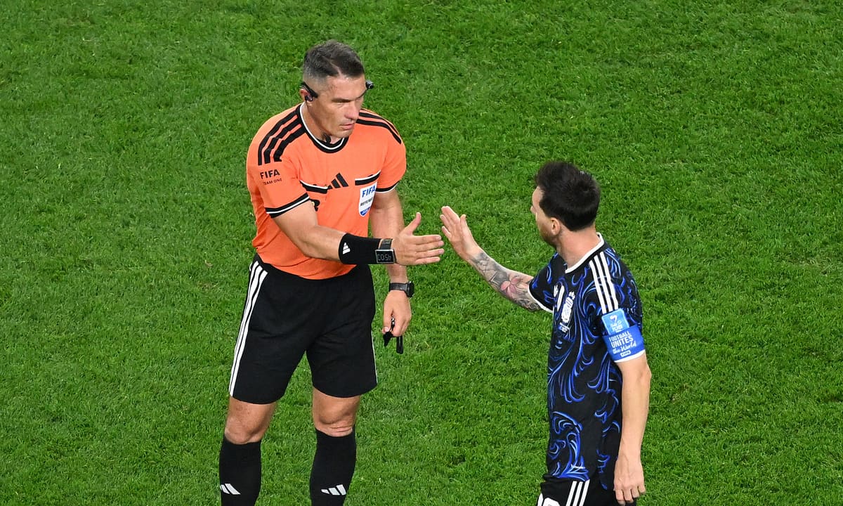8 thuyết âm mưu khiến FIFA bị nghi thiên vị Argentina
